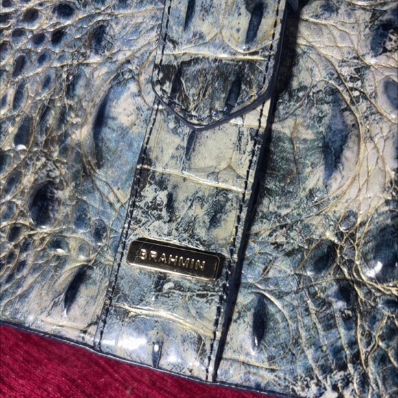 NWOT Brahmin Blue Crocodile Embossed Leather Bucket Bag - Picture 3 of 8